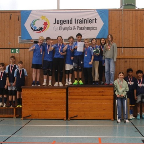 Das Volleyballfest in Bramfeld am 3. April 2024 war für unsere Schule, ein wahres Highlight. Unsere Teams traten in verschiedenen Altersklassen an.